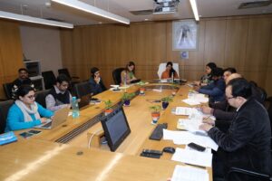greater noida news बकाएदारों के आवंटन रद्द कर भूखंड अपने कब्जे में लेः- सीईओ