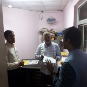 ghaziabad news नगर आयुक्त का नगर निगम मुख्यालय  मे औचक निरीक्षण