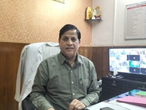 ghaziabad news  मास्क लगाकर घरों से बाहर निकले:-डॉ0 मनोज चतुर्वेदी