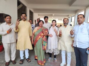 ghaziabad news कड़े सुरक्षा बंदोबस्त में  निकाय चुनाव के लिए मतदान जारी