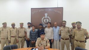 ghaziabad news वाहन चोर गिरोह का पर्दाफाश, बाइक्स और स्कूटी बरामद