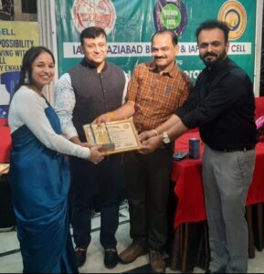 World physiotherapy day वर्ल्ड फ़िज़ियोथेरेपी डे पर गाजियाबाद का नाम रोशन डाॅ अंकुर गौड़ सम्मानित