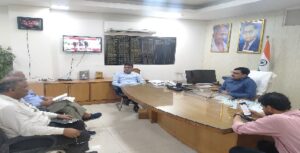 जिलाधिकारी की जनसुनवाई, कई मामलों का निस्तारण किया
