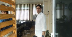 नगर आयुक्त ने किया विभागों का सरप्राइज़ विजिट