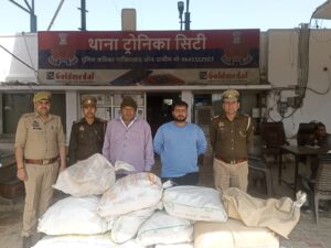 ghaziabad crime अवैध पटाखा फैक्टरी का खुलासा, बाप बेटा गिरफ्तार