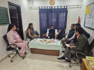 ghaziabad news उदयन केयर होम फॉर गर्ल्स का निरीक्षण