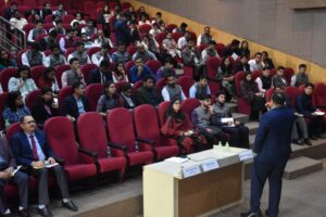 training राष्ट्रीय सुरक्षा के लिए भारतीय राजस्व सेवा अधिकारियों का प्रशिक्षण