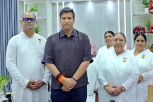 Ghaziabad dm Ravindra mander big initiative डीएम रविंद्र मंदेड़ की ग़ाज़ियाबाद में डैशिंग एंट्री