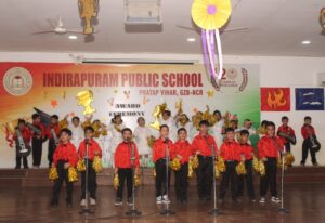 Indirapuram Public School इंदिरापुरम पब्लिक स्कूल, में नन्हे-मुन्नों का पुरस्कार वितरण समारोह आयोजित