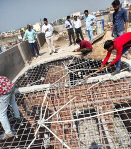 GDA's bulldozer action  अवैध निर्माण के खिलाफ़ जीडीए का बुलडोज़र एक्शन जारी