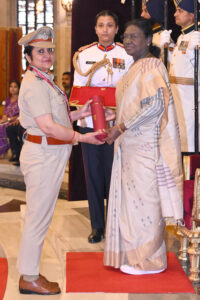 international nurses day अंतर्राष्ट्रीय नर्स दिवस, राष्ट्रपति ने राष्ट्रीय फ्लोरेंस नाइटिंगेल पुरस्कार से किया सम्मानित