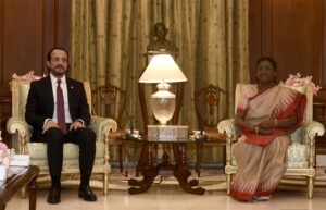 India-Cyprus relations भारत-साइप्रस संबंधों में नए अध्याय की शुरुआत  राष्ट्रपति भवन में भव्य स्वागत
