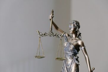 सत्यम पंडित हिस्ट्रीशीटर है, चार थानों में दर्ज हैं 8 मामले