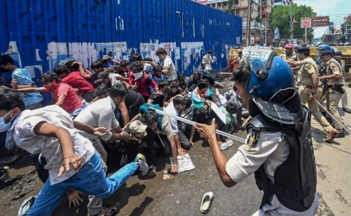 बिहार: NEET प्रदर्शनकारियों के खिलाफ 64 FIR रद्द, सिवान में 21 लोगों को फिर भी नहीं मिली राहत, जानें क्यों?