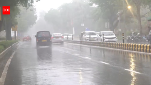 Rain दिल्ली-एनसीआर में बारिश से बदला मौसम का मिजाज