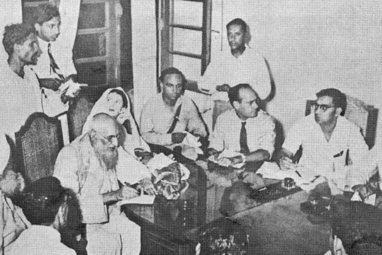 राज्यों में आपातकालीन हेल्पलाइन और कंट्रोल रूम 24 घंटे सक्रिय, नागरिकों से सतर्क रहने की अपील