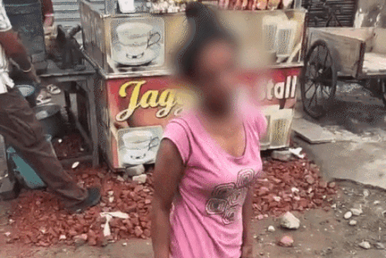 लुधियाना में नशे में झूमते युवक-युवती का VIDEO:लड़का खंडहर में तो लड़की सड़क पर लड़खड़ाती मिली; आंखें बंद, खड़े नहीं हो पा रहे थे