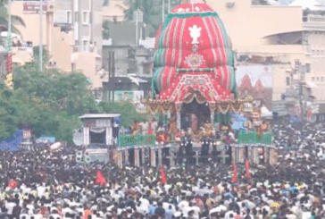 पुरी रथयात्रा: तीनों रथ गुंडिचा मंदिर पहुंचे, दूसरे दिन 9 लाख श्रद्धालु हुए शामिल