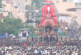 पुरी रथयात्रा, तीनों रथ गुंडिचा मंदिर पहुंचे:अब तीनों देवता 7 दिन मौसी के घर रहेंगे, दूसरे दिन 9 लाख श्रद्धालु जुटे