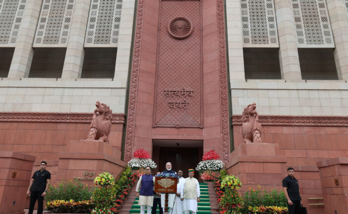 कारगिल विजय दिवस: पीएम मोदी ने शहीद सैनिकों को किया नमन, कहा- हौसला हर चुनौती से बड़ा