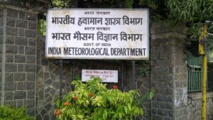 heavy rain & storm मानसून की विदाई के बीच भारी बारिश और आंधी का दौर