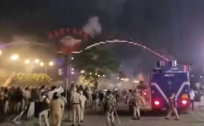 अपराध: पंजोखरा साहिब विवाद को लेकर सिख संगत और पुलिस में ...