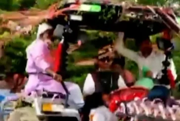अहम: Bihar में घोड़ी और कार छोड़कर ट्रैक्टर पर सवार हुआ द...
