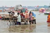 अहम: गंगा यमुना घाघरा गोमती यूपी में 4 नदियां उफान पर बाढ...
