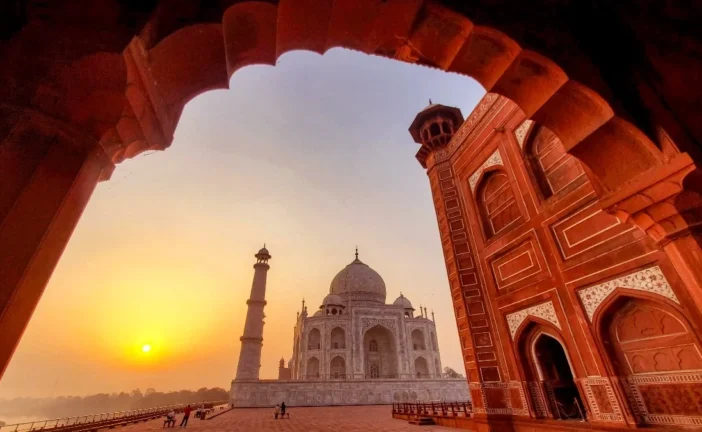 अहम: दिखते तो नहीं हैं फिर ताजमहल में कहां हैं 22 रहस्यमय...