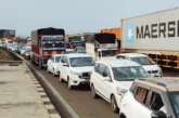 अहम: पुणे में ट्रैफिक और सड़क पर गड्ढों की वजह से 4000 नौ...