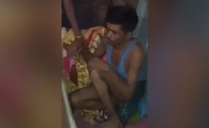 अहम: प्रेमिका के घर में बक्से के अंदर मिला प्रेमी पकड़े ज...