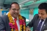 अहम: शताब्दी एक्सप्रेस में ऑनड्यूटी स्टाफ ने मनाया जन्मदिन