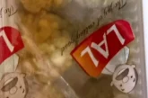 ताजा: एयरपोर्ट पर खरीदे लड्डू में फफूंदी मिलने का दावा