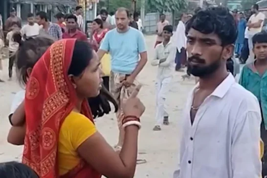ताजा: दो पत्नियां एक पति सड़क पर घंटों चली खींचतान