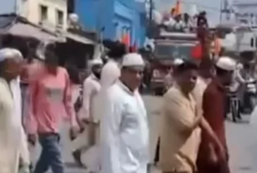 ताजा: धर्म से ऊपर इंसानियत जनाज़े के लिए रुक गए कांवड़िए