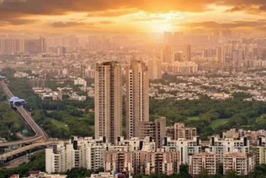 ताजा: नोएडा में प्रॉपर्टी के दामों में बंपर उछाल 7 सालों ...