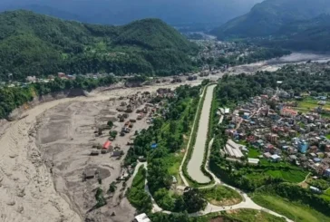 ताजा: नेपाल में भूकंप के झटके बाढ़ के नए खतरे के बीच कांप...