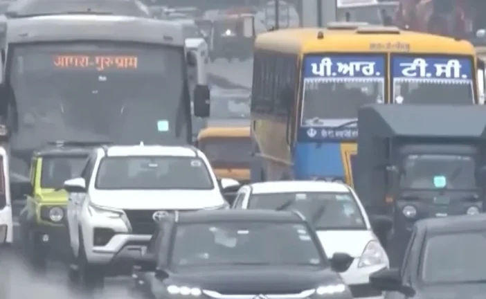 ताजा: बारिश से बदला दिल्ली का मौसम भारत के कई राज्यों में...
