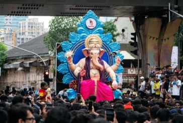 ताजा: मुंबई गणेश आगमन के दौरान भारी प्रतिमा गिरने से 2 की...