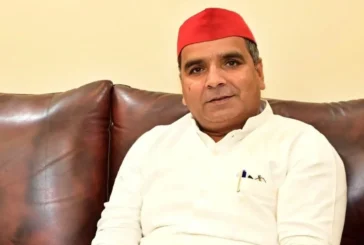 ताजा: सपा सांसदों ने संसद सत्र के दौरान जुटाए 215 लाख CP ...