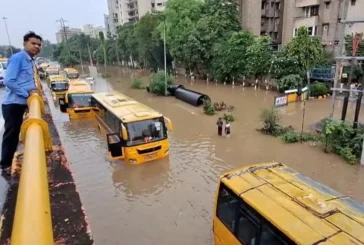 परीक्षा: भारी बारिश से जलमग्न हुआ गुरुग्राम स्कूलोंदफ्तरो...