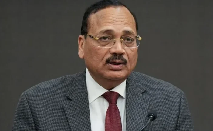 बड़ी खबर: 039जो कहा नहीं गया उसे039 कॉकरोच वाली टिप्पणी प...