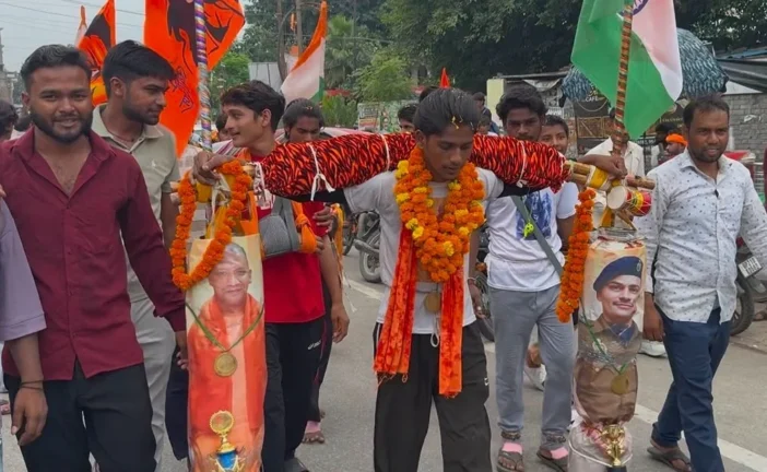बड़ी खबर: IPS वाली कांवड़ संभल पहुंचते ही गूंजे SP केके ब...