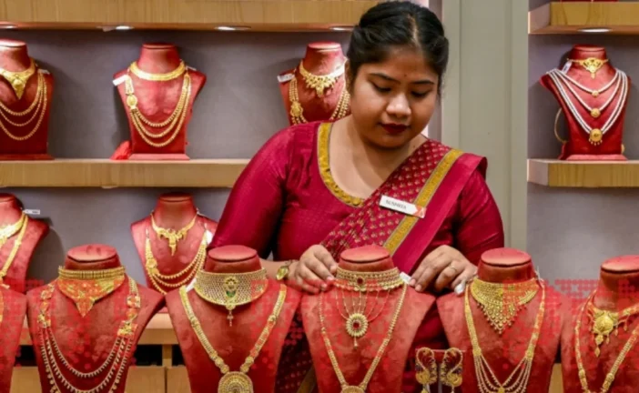 बड़ी खबर: अचानक सोनेचांदी के दाम में बड़ी गिरावट इतने हो ...