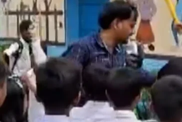 बड़ी खबर: टीचर का हुआ ट्रांसफर विदाई में छलके स्टूडेंट्स ...