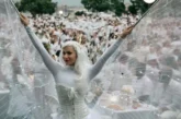 बड़ी खबर: टॉपलेस लड़कियां अय्याशी White Parties में क्या ...