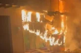 बड़ी खबर: नोएडा में शाहबेरी फर्नीचर मार्केट में भीषण आग ए...