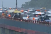 बड़ी खबर: बारिश से थमी Delhi की रफ्तार IMD ने जारी किया र...