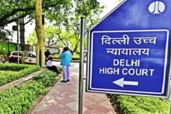 बड़ी खबर: लड़कियों के जींस पहनने से लड़के भ्रष्ट होते हैं...
