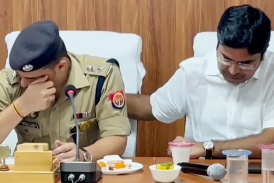 बड़ी खबर: संभल में भावुक हुए IPS केके बिश्नोई DM ने पानी ...